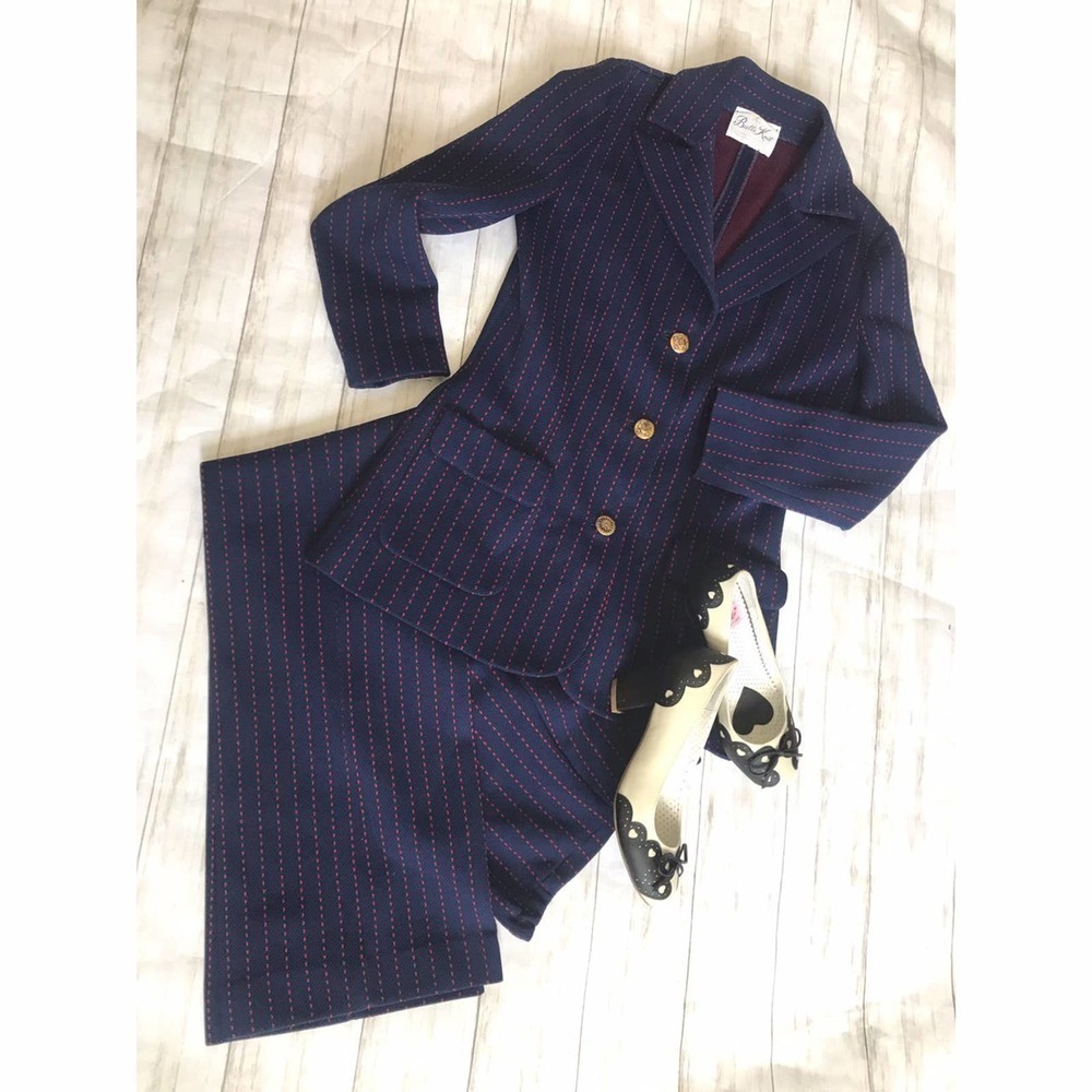 Navy blue with red pinstripe pantsuit - Picture 8 of 11